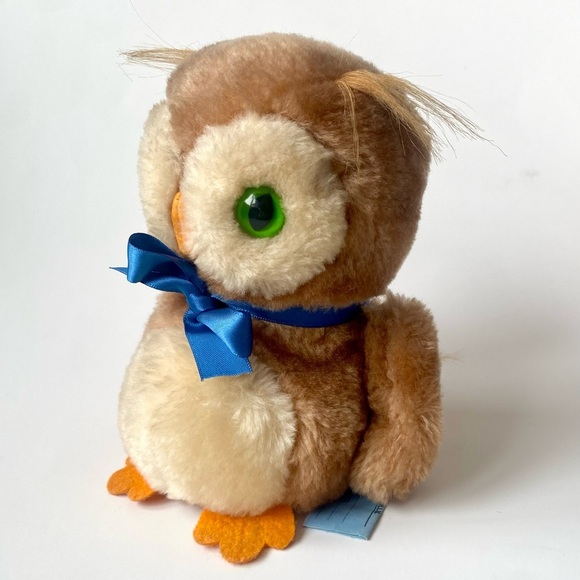 2/$20 1975 vintage Dakin Obie the Owl plush - Picture 2 of 11